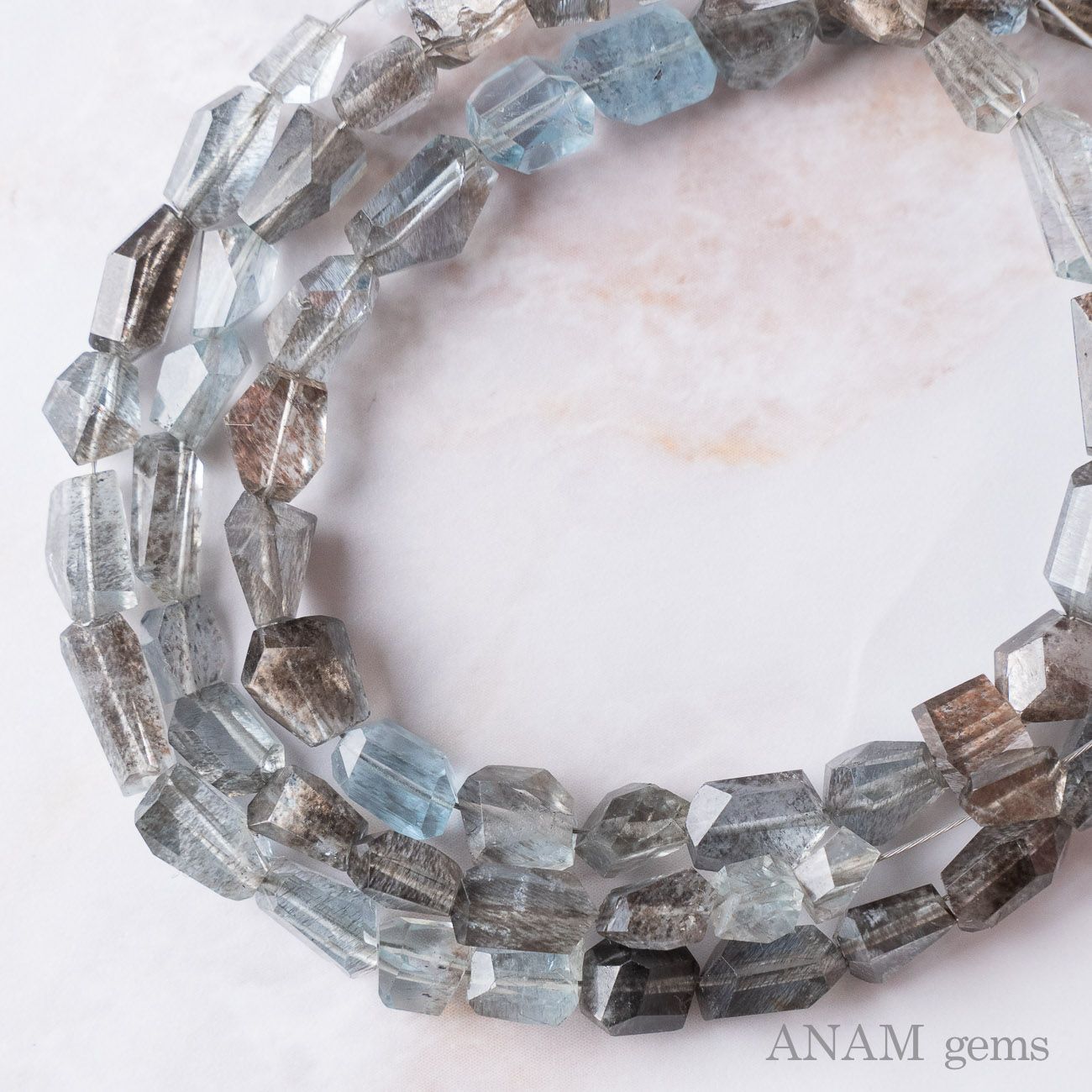 モスアクアマリン タンブルカット 9CM