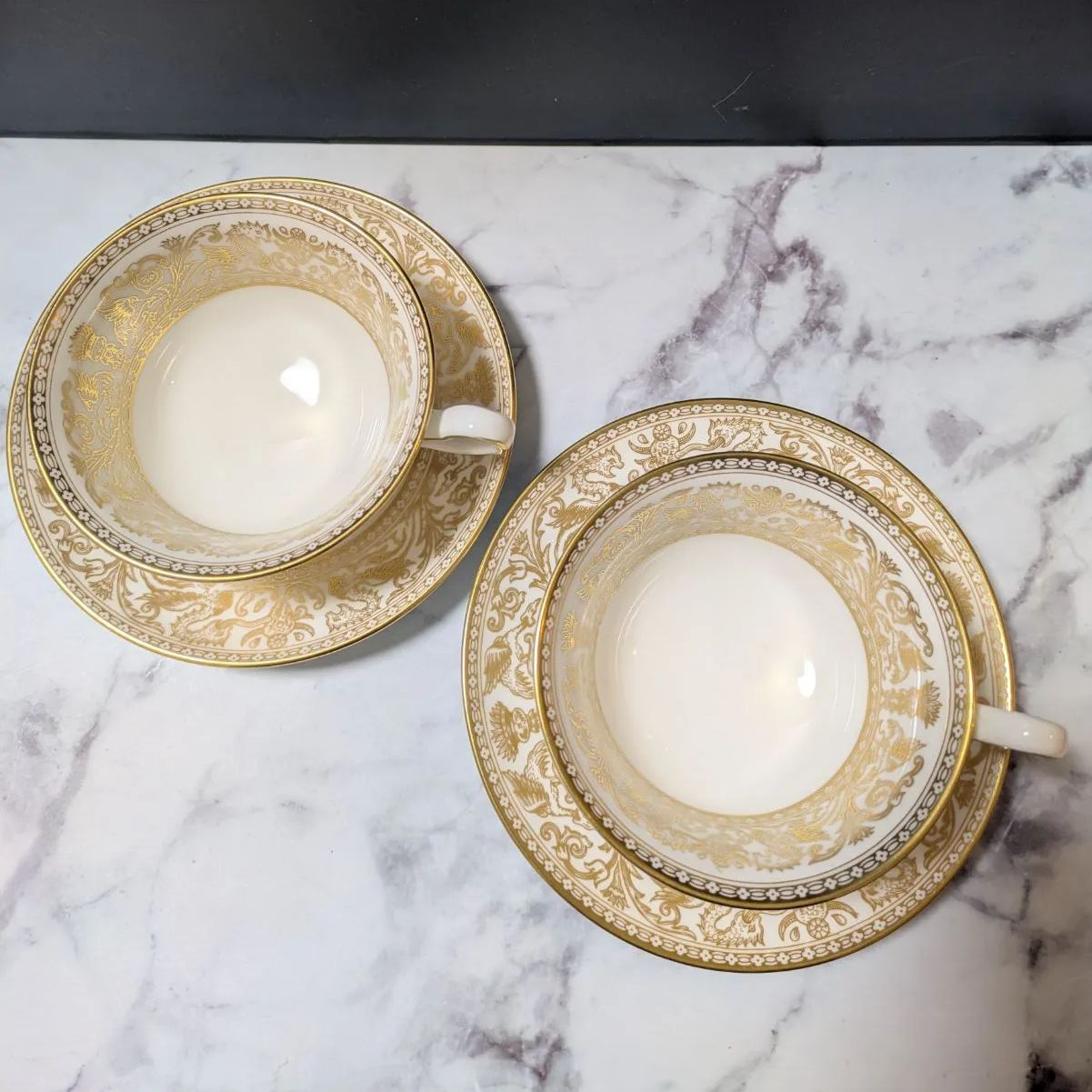 黒壺 ウェッジウッド フロレンティーン ゴールド カップ＆ソーサー