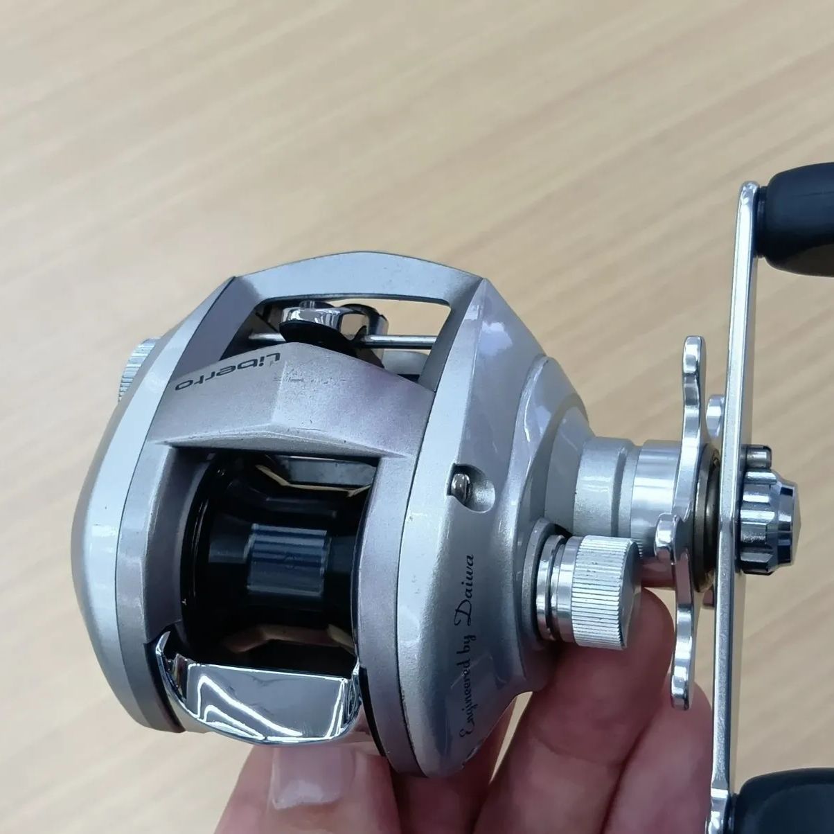 ダイワ リベルトピクシー シルバーマイカ DAIWA LIBERTO Pixy ダイワ リベルト ピクシー シルバーマイカ ライトハンドル