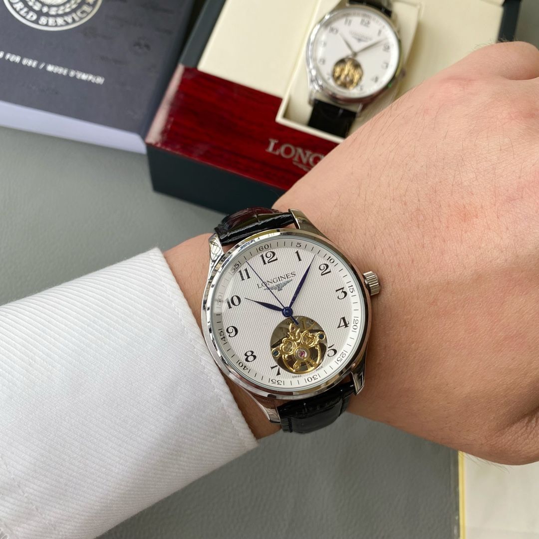 43mm｜トゥールビヨン×自動巻き｜イタリアンレザー|強化ミネラルガラス
