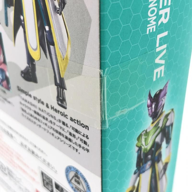 中古】未開封・二度貼り)バンダイ S.H.Figuarts 仮面ライダー