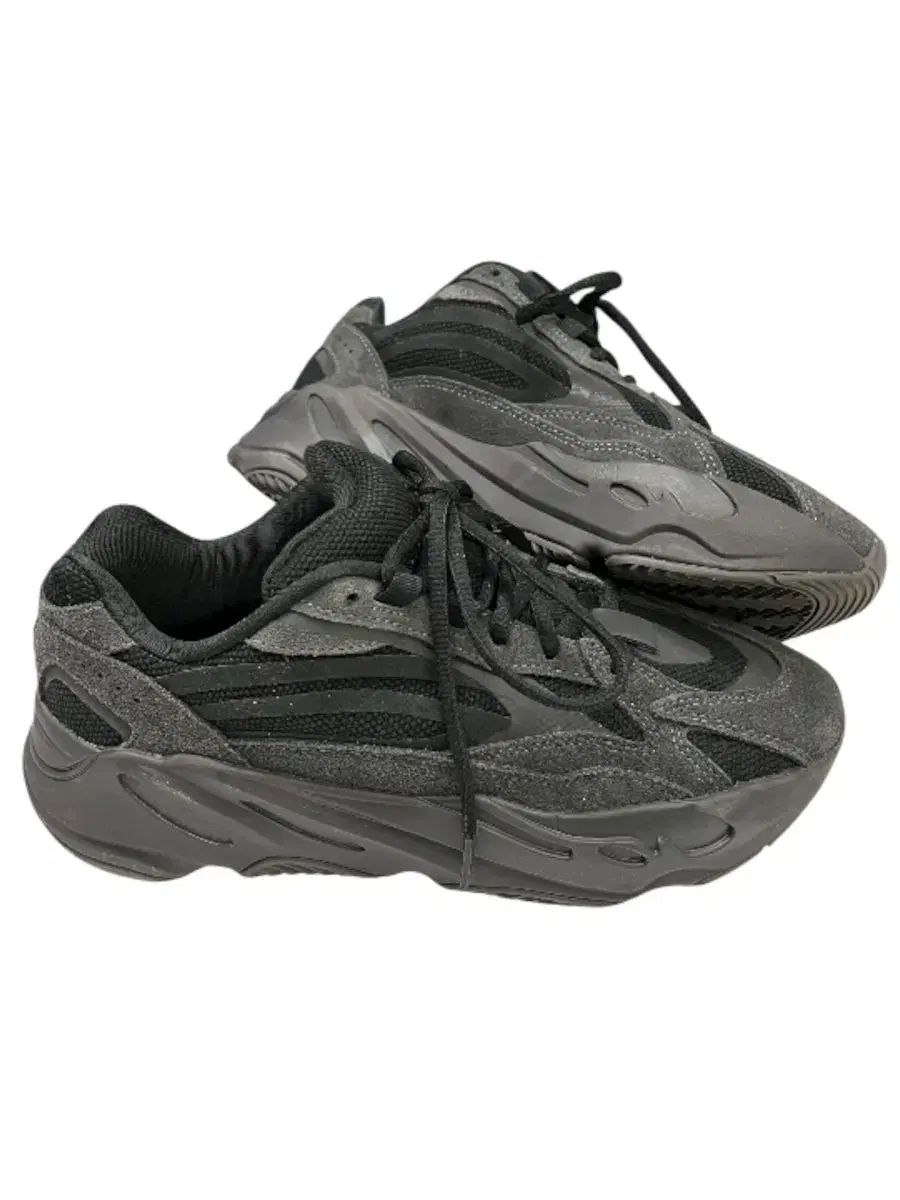 260 adidas アディダス イージーブースト 700 ヴァンター