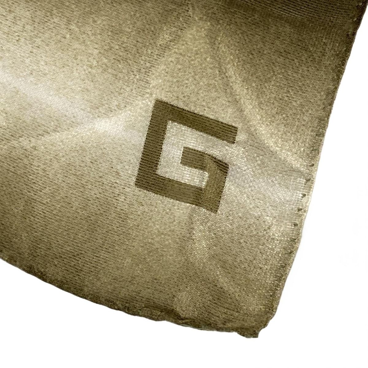 GUCCI(グッチ) スカーフ美品 - カーキ×白 シルク - メルカリ 