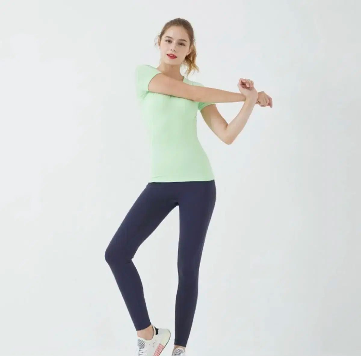 雷市場（ポンジャン）商品韓国直送】 サイズ S ) 新品 スポーツ ジム  