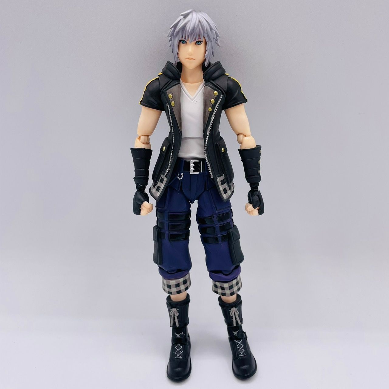 キングダムハーツ ブリングアーツ リク Amazon.co.jp: KINGDOM HEARTS III ブリングアーツ リク PVC製