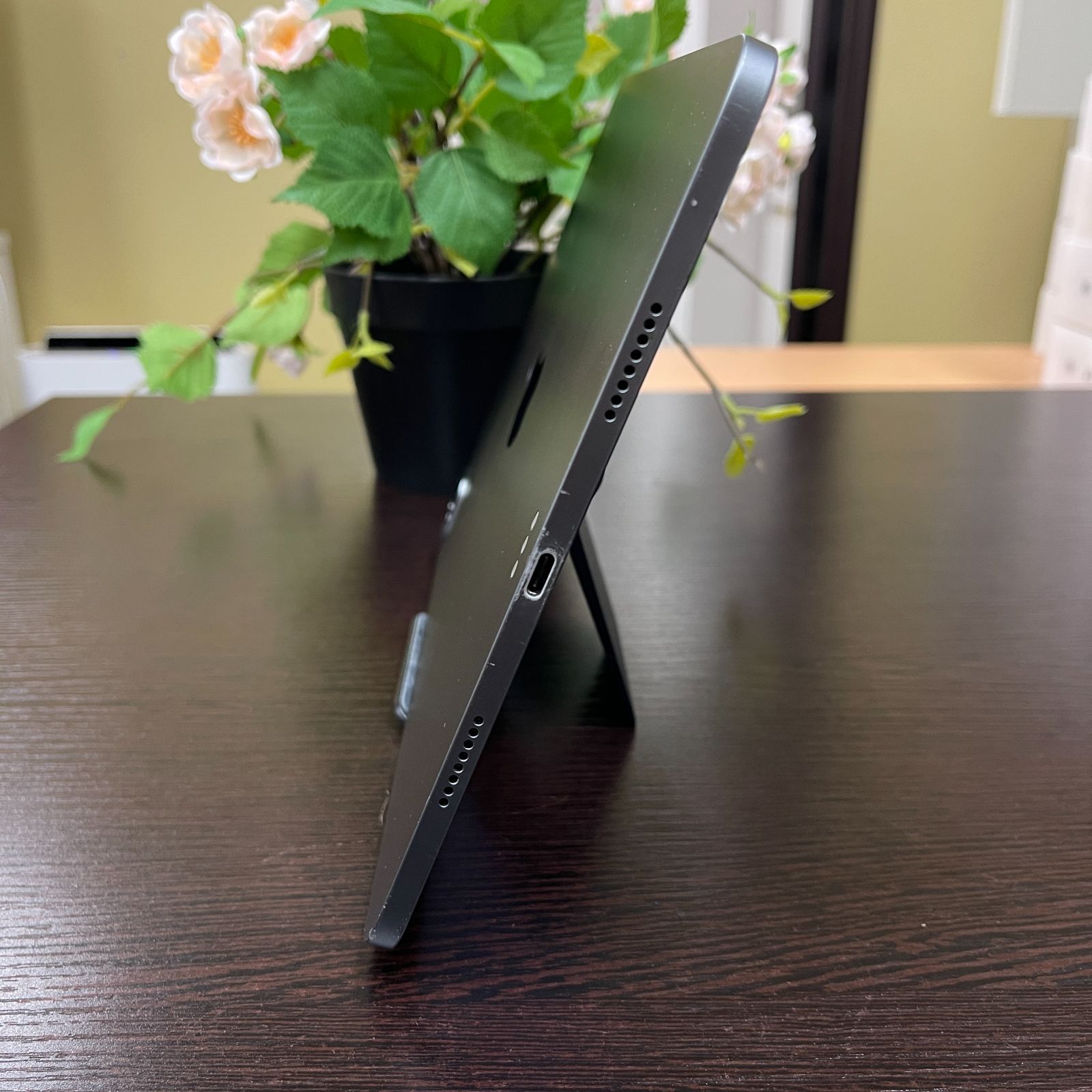 クオンさん専用iPad Pro 11インチ 第3世代 スペースグレイ 128GB Amazon.co.jp: 【整備済み品】 Apple iPad Pro 11インチ (第 3