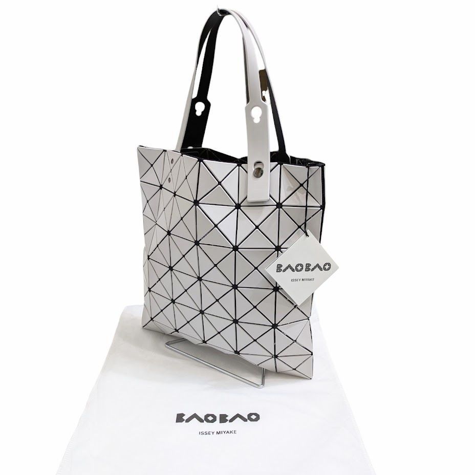 美品 BAO BAO ISSEY MIYAKE バオバオ イッセイミヤケ 塩化 美品 BAO BAO ISSEY MIYAKE バオバオ イッセイミヤケ 塩化