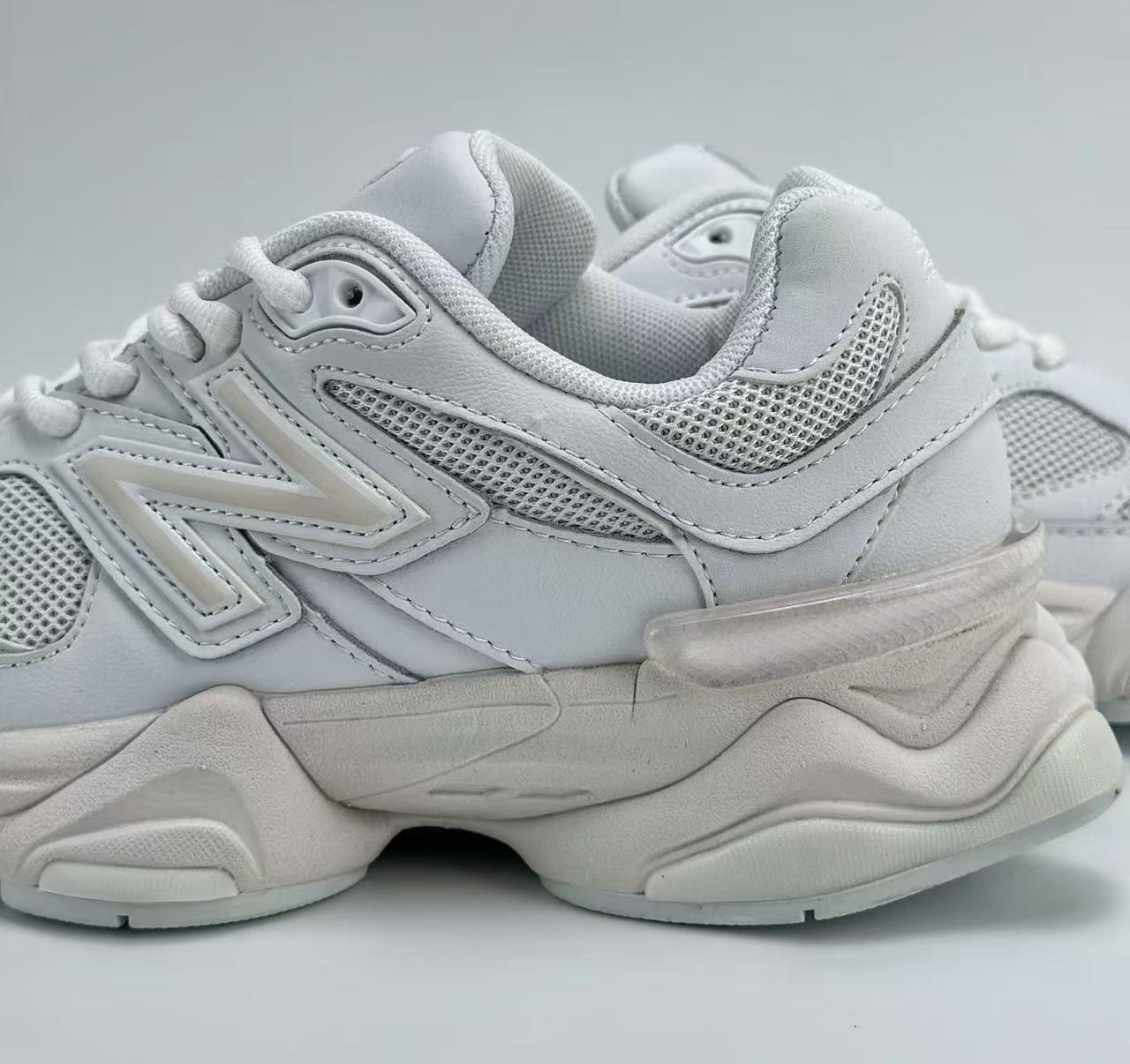 New Balance ニューバランス 9060 トリプルホワイト ニューバランス 