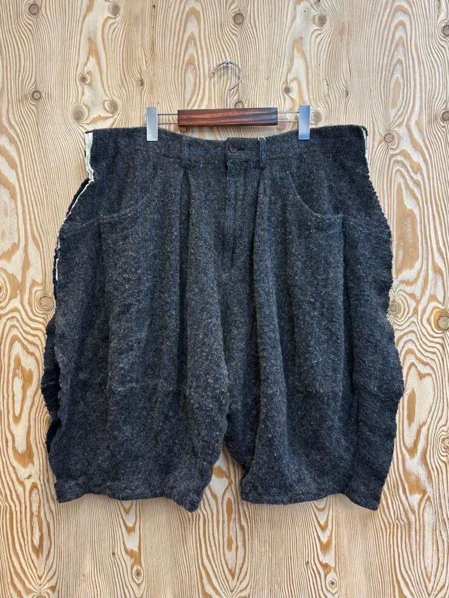 コム デ ギャルソン オムプリュス デッドストック ストライプ ハーフパンツ