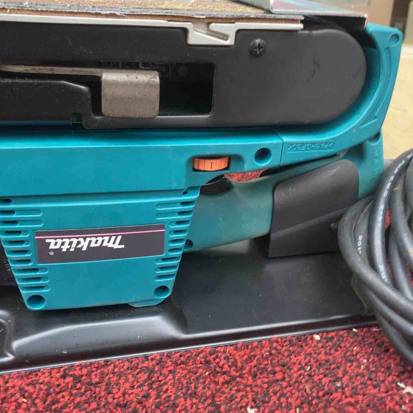 makita ベルトサンダ