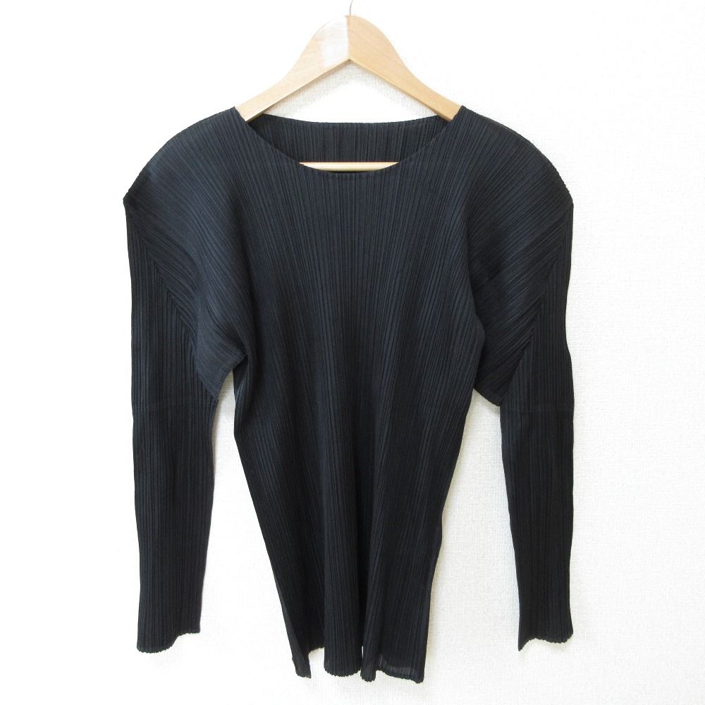 【ISSEY MIYAKE】イッセイミヤケ 長袖　プリーツ イッセイミヤケ ISSEY MIYAKE 長袖 カーディガン サイズ3