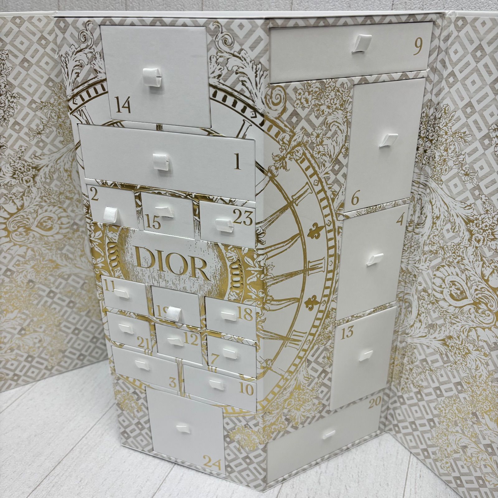 ディオールアドベントカレンダー レディース