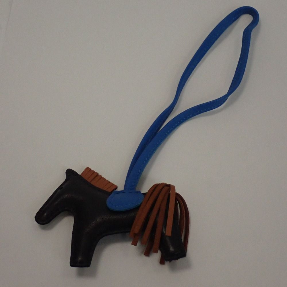 Th9880310 エルメス チャーム ロデオPM 馬 Z刻印 本革 ブラック系  