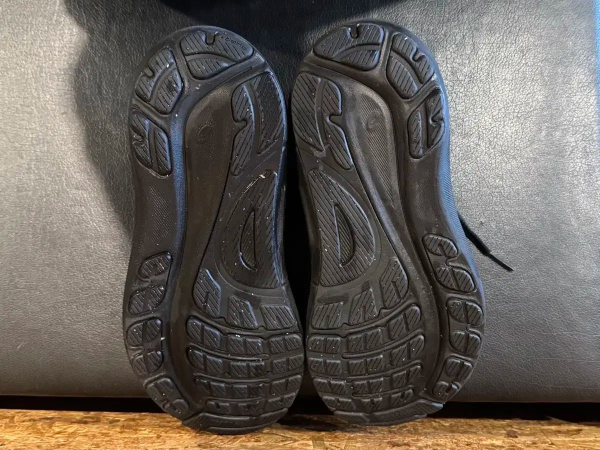 Asics アシックス ゲル カヤノ 31 レディース 黒 ワイド 240