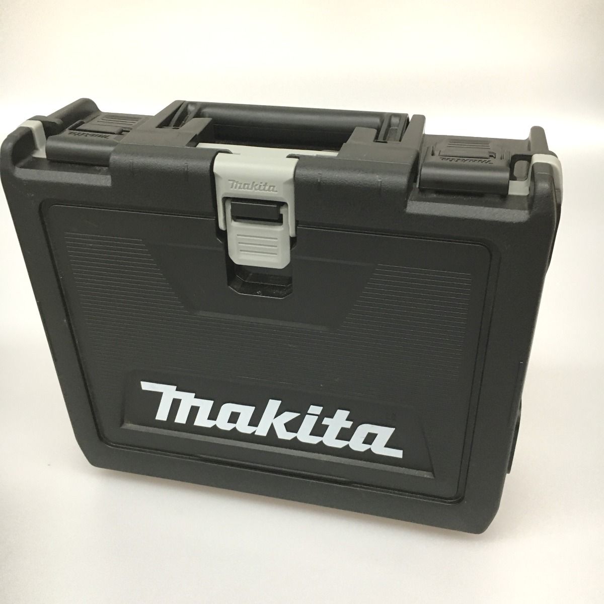 △△MAKITA マキタ 充電式 インパクトドライバ 18v(充電器 ・充電池2個  