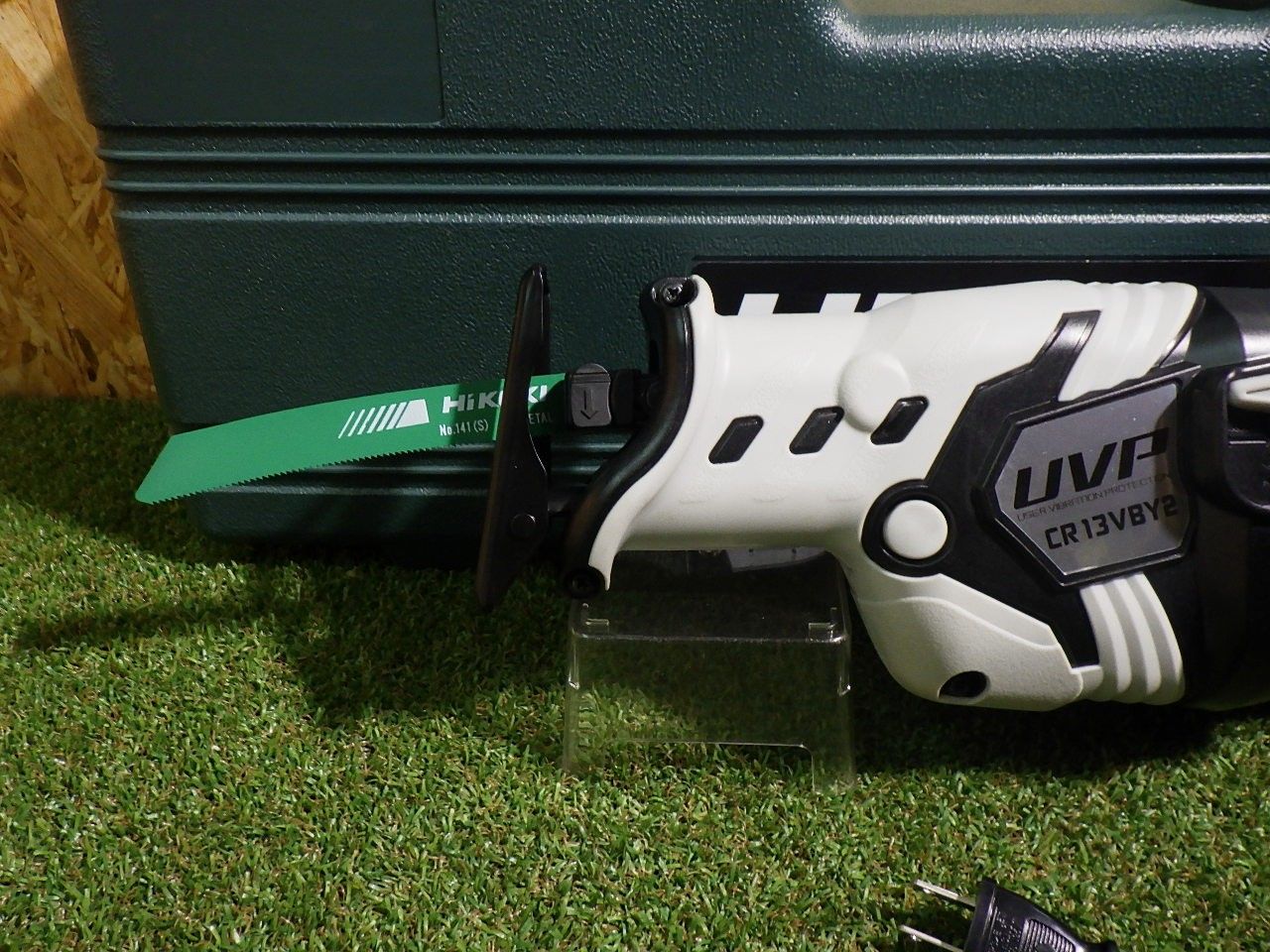 パイプや鋼材 木材などの切断などに HiKOKI 旧日立工機 電子セーバソー CR13VBY2 品