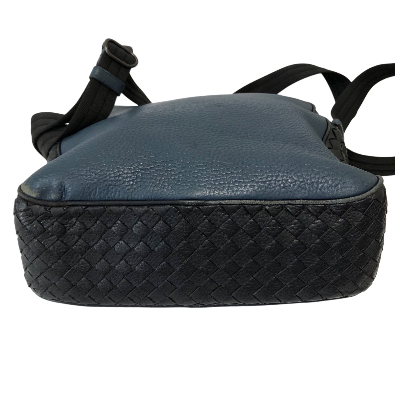 ボッテガヴェネタ ショルダーバッグ クロスボディバッグ メッセンジャーバッグ イントレチャート カメラバッグ 青 ショルダー調節 内ポケット有り 2190 MEDICALDB_JP