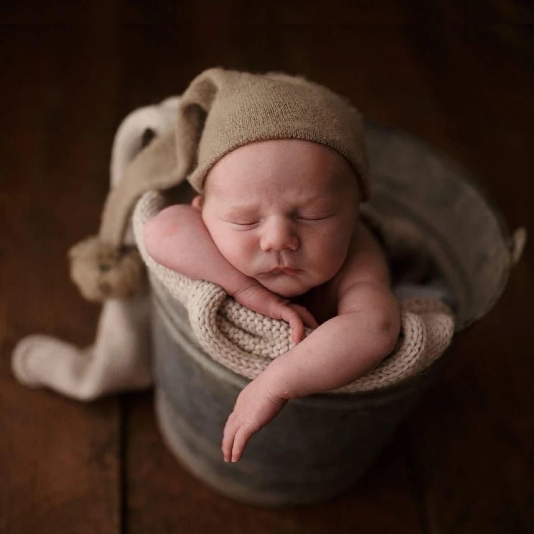 白 ファー付き三角帽子 ニューボーンフォト撮影衣装 ボンネット ベビー ポンポン