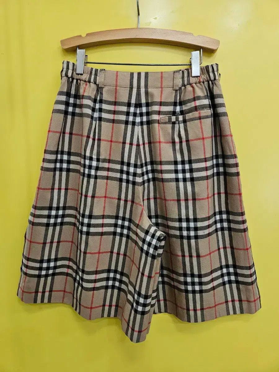 美品 BURBERRY バーバリー キュロット ショーツ ノバチェック L 美品 BURBERRY バーバリー キュロット ショーツ ノバチェック L
