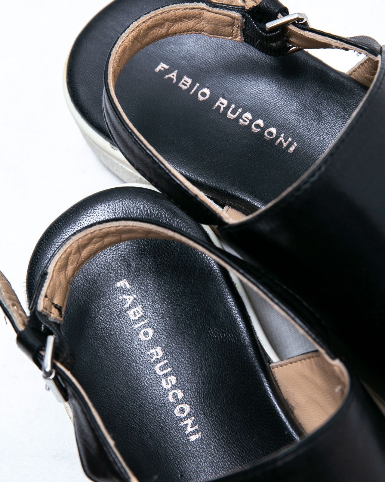 FABIO RUSCONI ファビオルスコーニ 厚底ストラップレザー