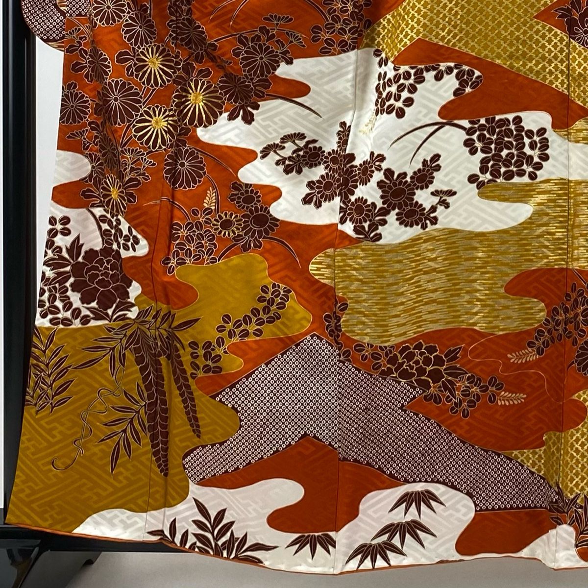 振袖 身丈159.5cm 裄丈65cm M 袷 菊 霞 金糸 金彩 赤茶 正絹 秀 振袖 身丈159.5cm 裄丈65cm M 袷 菊 霞 金糸 金彩 赤茶 正絹 秀
