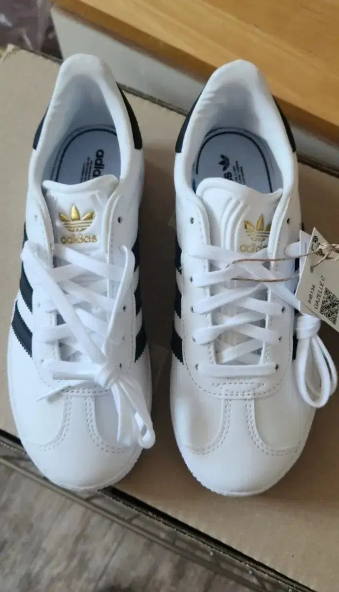 adidas(アディダス) キッズ ガゼル