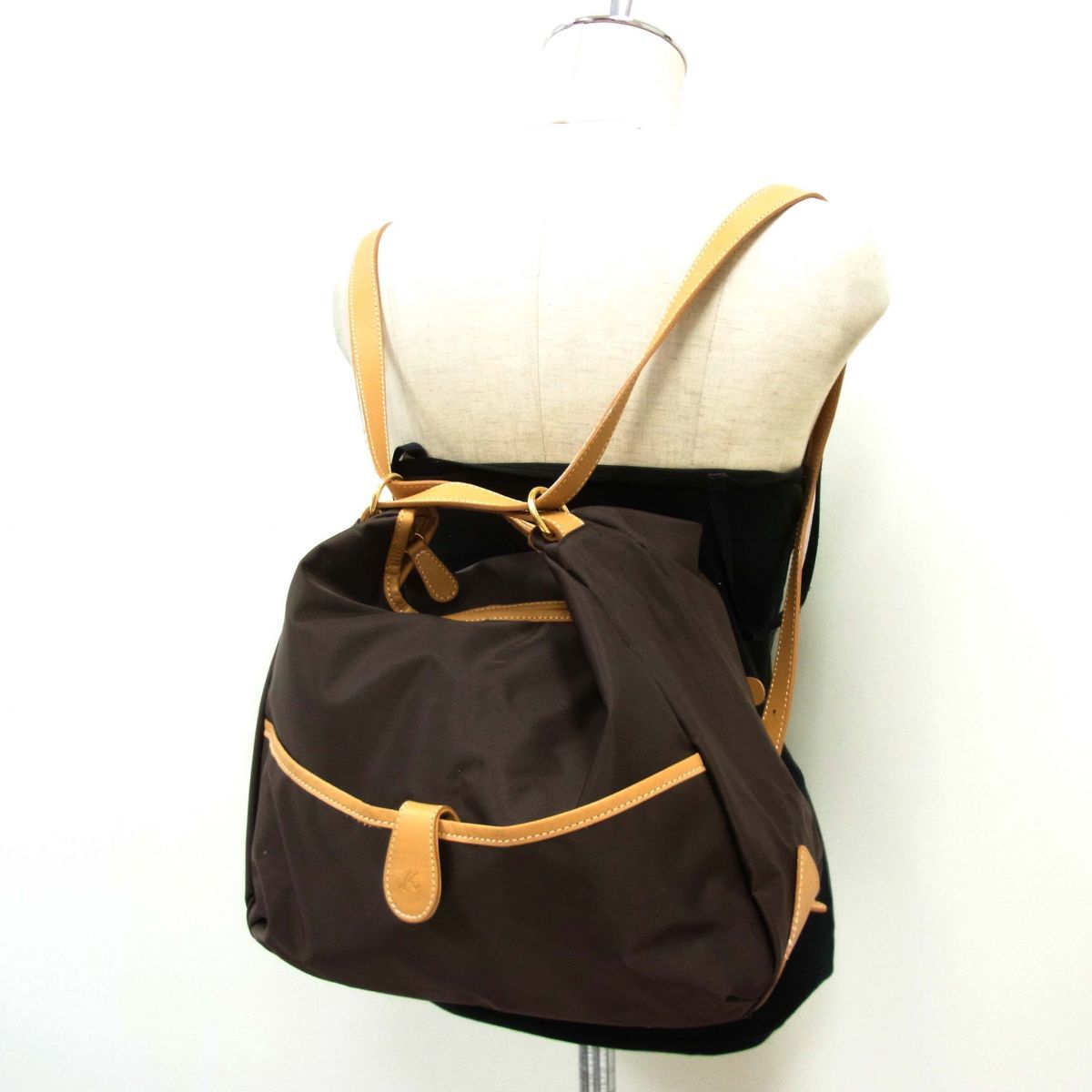キタムラ Kitamura リュック 新品 未使用キャメル色レザーバックパック リュック｜キタムラオンラインショップ