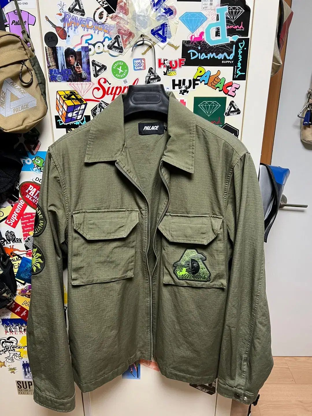 【雷市場（ポンジャン）商品韓国直送】 PALACE DA ONE CARGO JACKET OLIVE