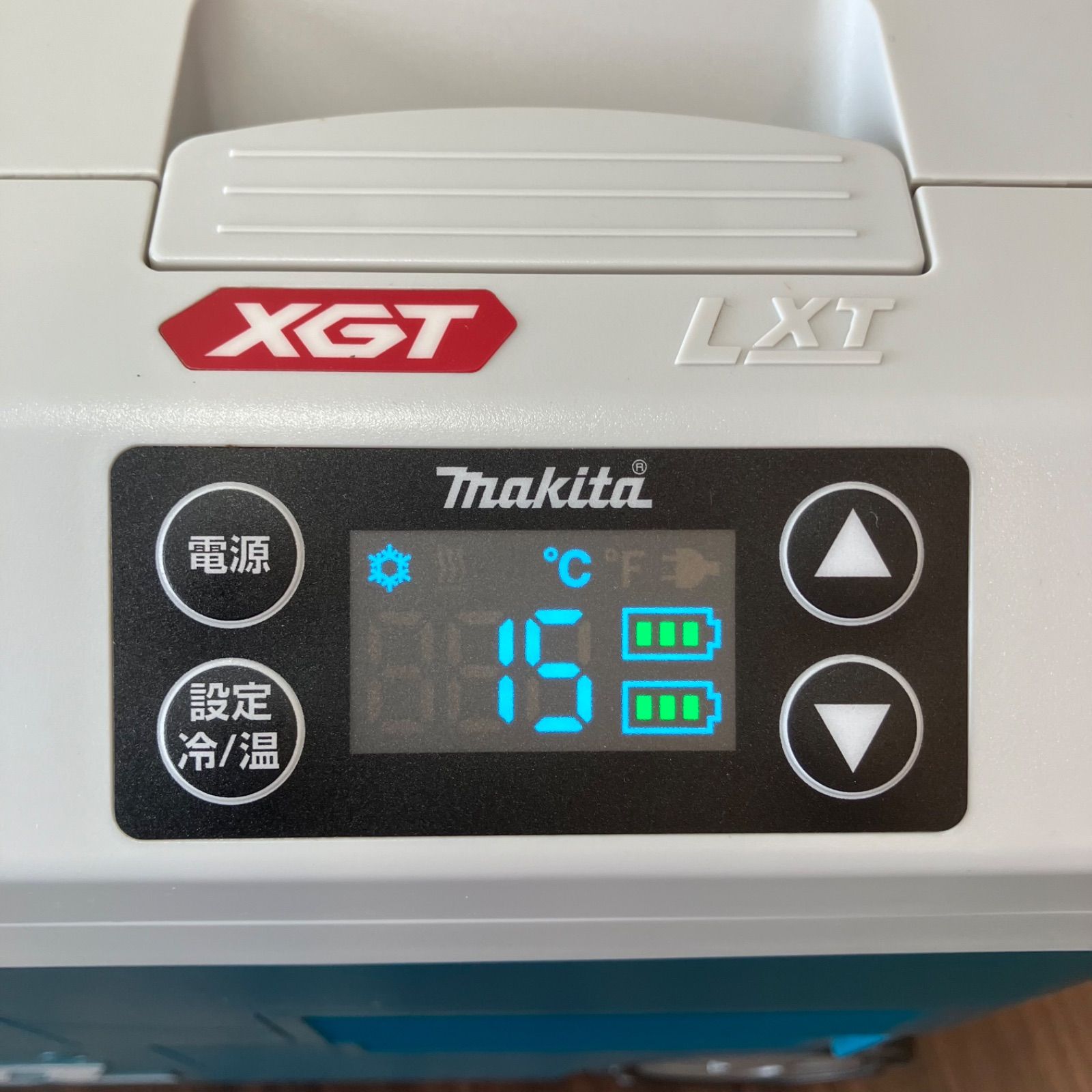 送料無料】マキタ(makita) コードレス冷温庫 CW001G 充電式保冷