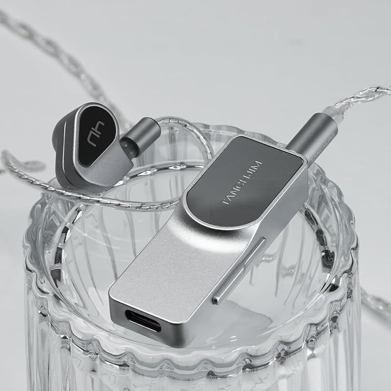 明瞭なサウンドを実現するデュアル 3.5mm