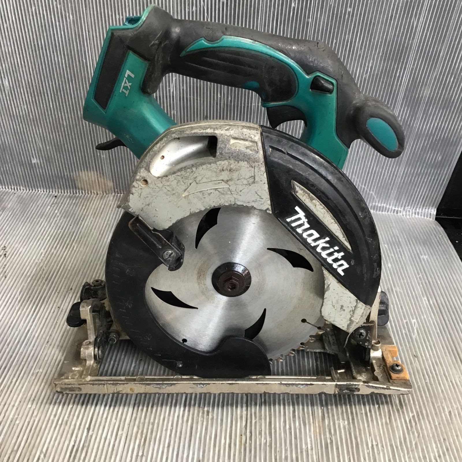 節約 レア 浄化力抜群 マニカラン水晶 ガネーシャ 虹入り