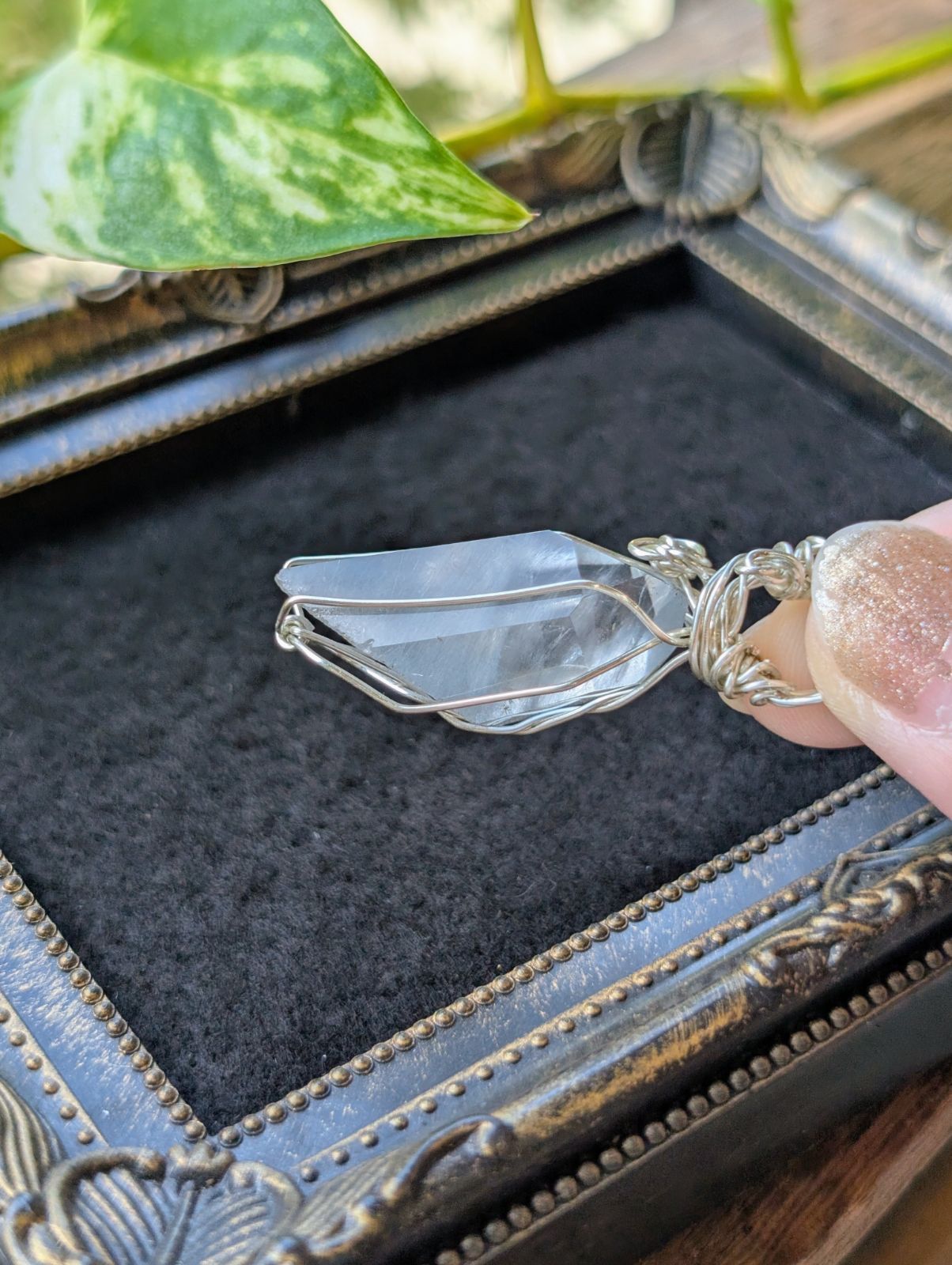 ワイヤーネックレス