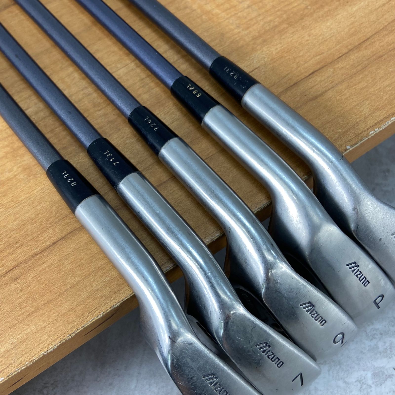 MIZUNO - レフティー　MIZUNO　ミズノ　ZEPHYR　ゼファー　レディースゴルフ　アイアン5本セット　カーボン　L　左利き用 レフティー MIZUNO ミズノ ZEPHYR ゼファー レディースゴルフ