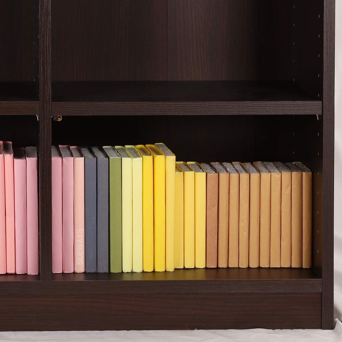 でどんな部屋にも合わせやすい 本棚