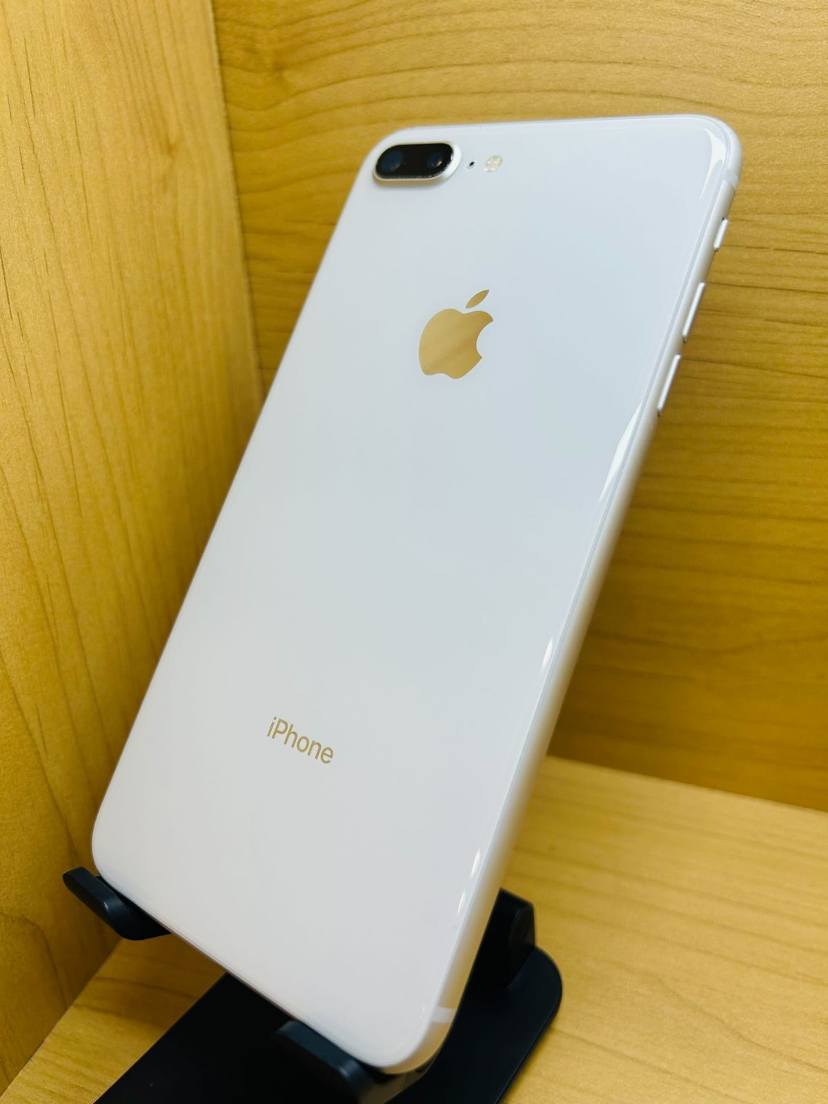 Apple - よし子 iPhone8 Plus 64GB シルバーSIMロック解除済 ② iphone8_730_01.jpg