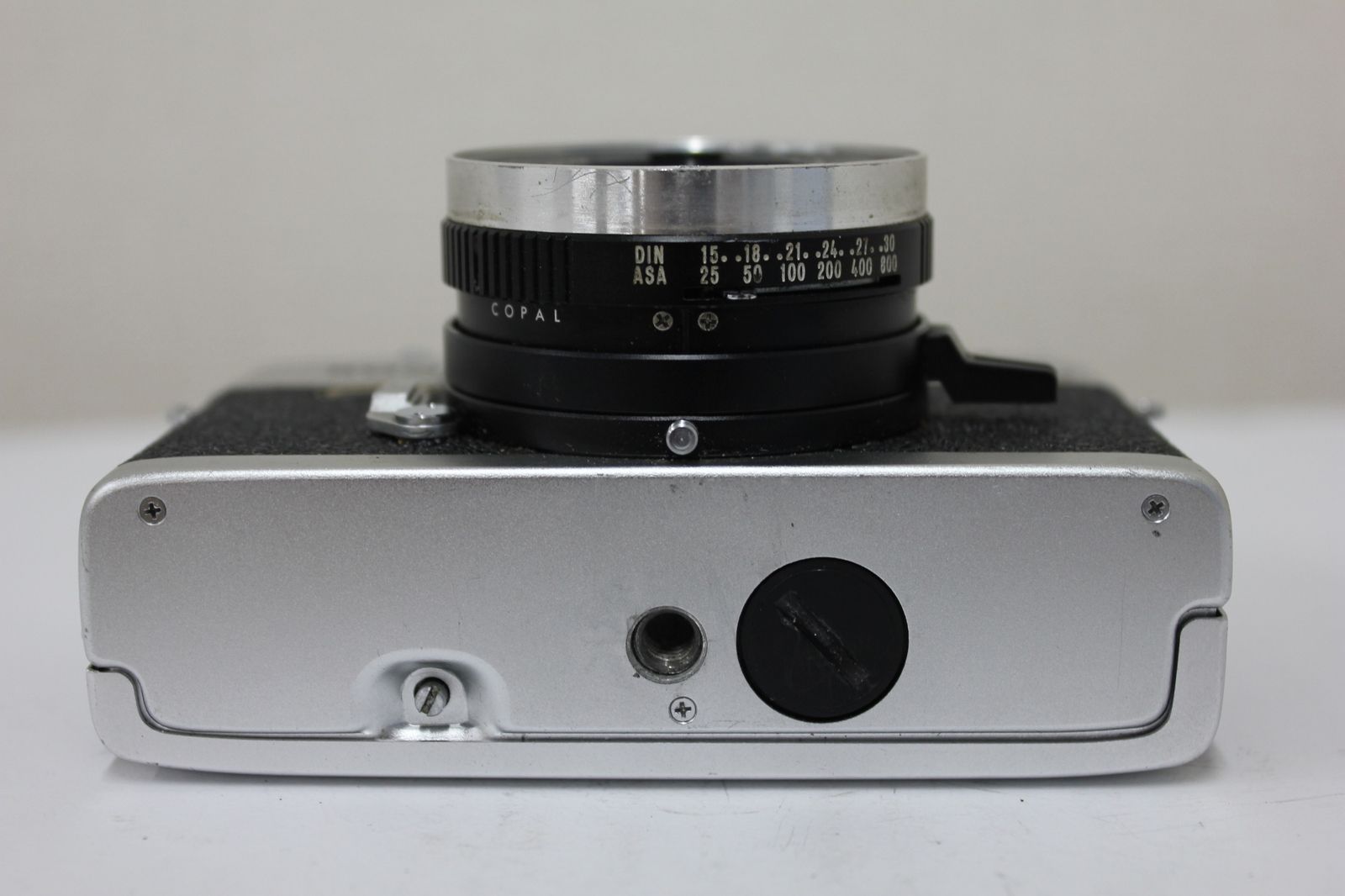 コンパクトカメラ