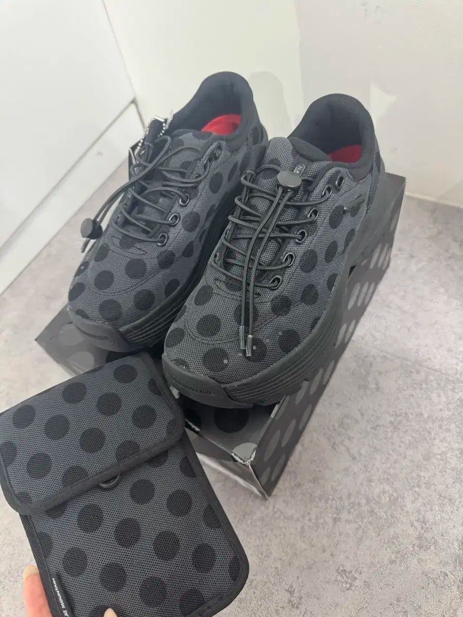 フラットマウンテン ブラック ドット スニーカー バッグ セット 240 新商品