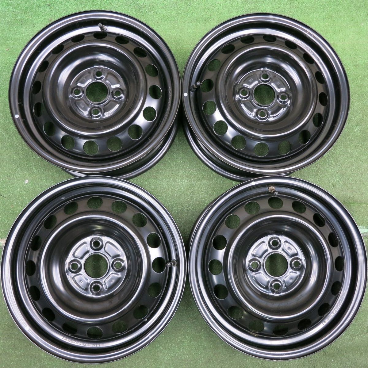 送料無料* 新車外し☆トヨタ アクア 純正 スチール ホイール 15インチ 