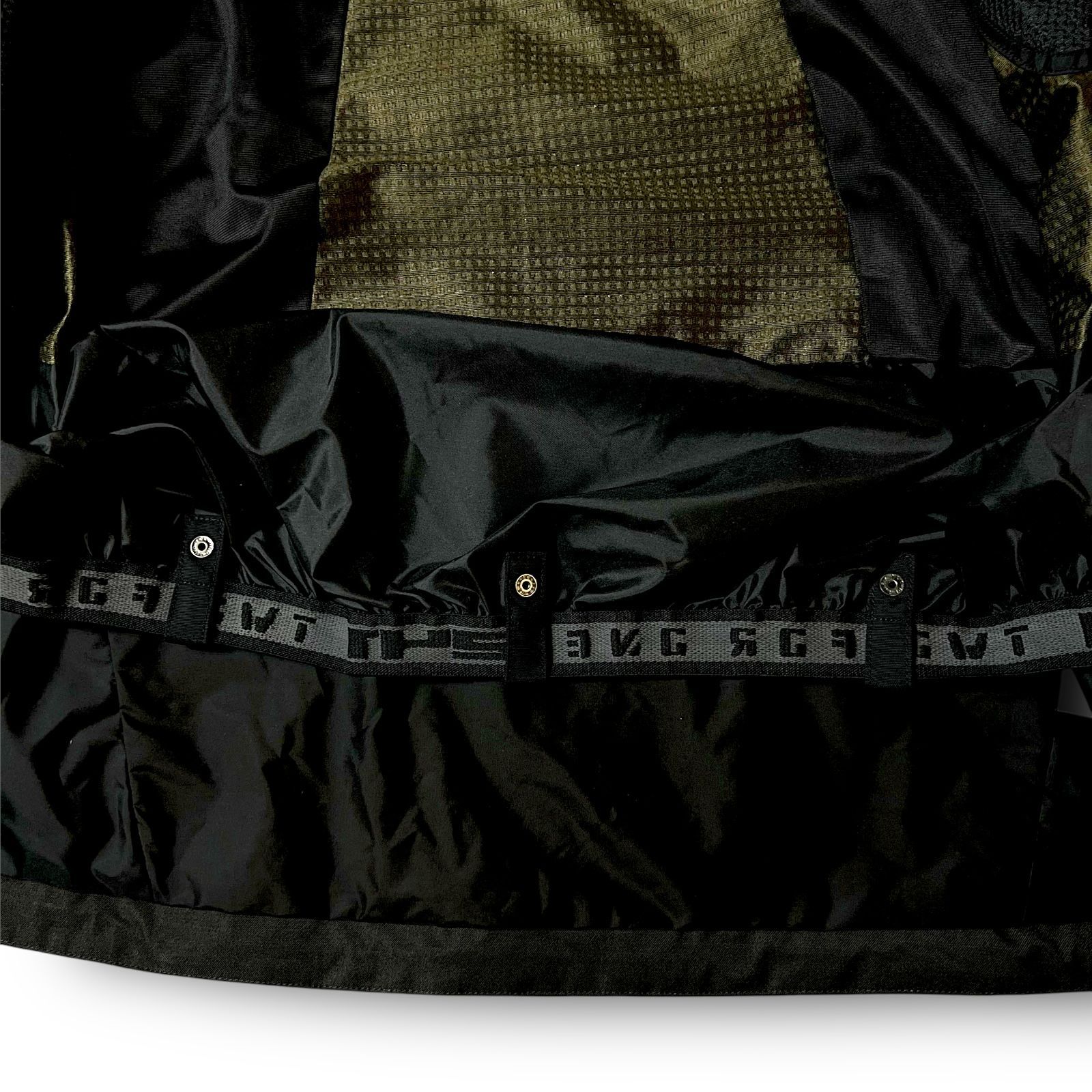 ウィンタースポーツ M 241 twoforone サバイバー ジャケット GOLDWIN