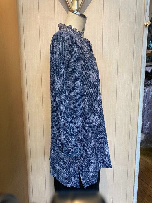  ＬＬサイズ レディースファッション ミセス トップス 前ボタン七分袖チュニック 首 袖フリル ラインはＡラインです 春夏秋 ４０代５０代６０代 税込み12 980円 11 800円 の商品 五分袖 七分袖 チュニック