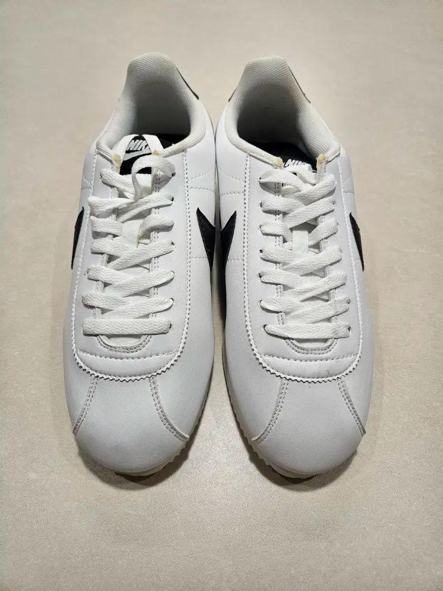 NIKE ナイキ コルテッツ 285