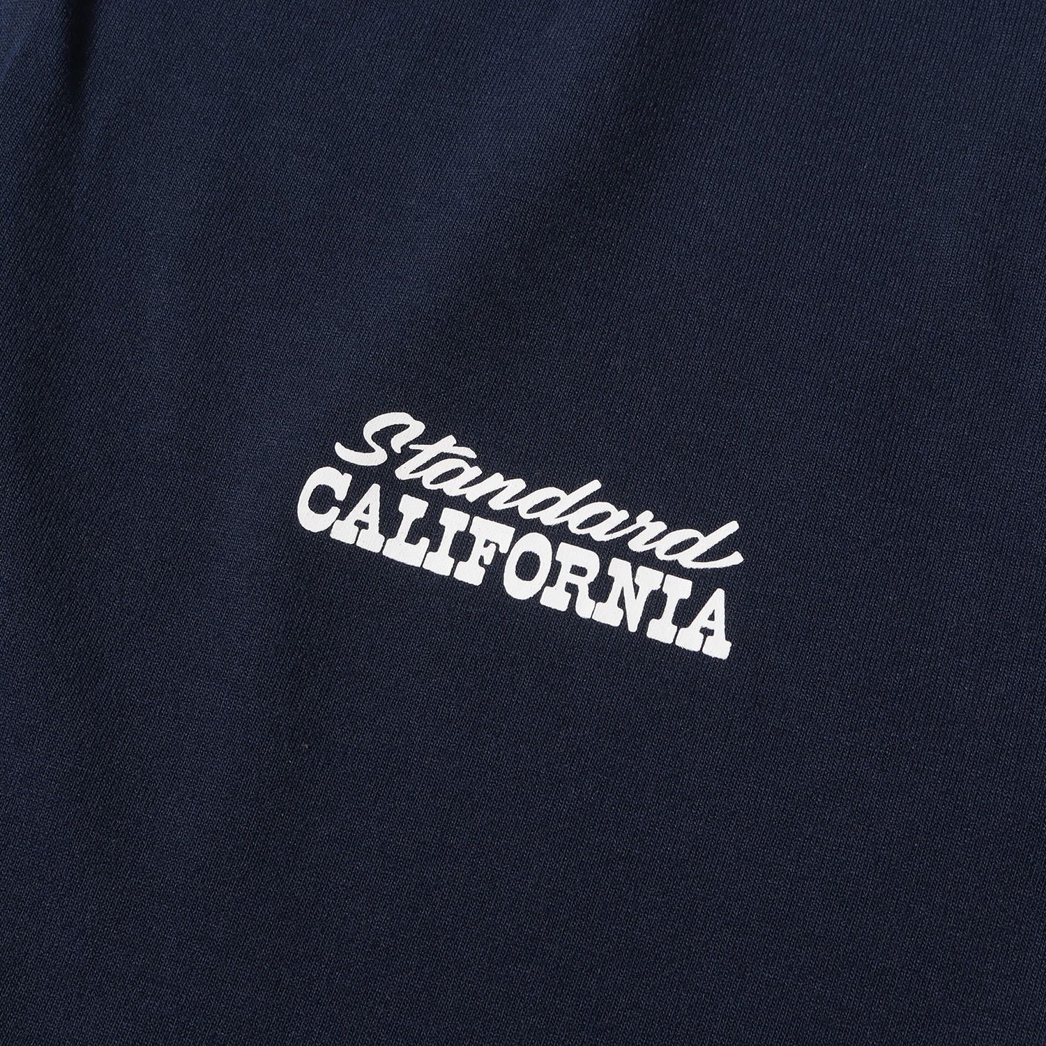 STANDARD CALIFORNIA スタンダードカリフォルニア Tシャツ サイズ:L / テック ドライ ワンポイント ロゴ Tシャツ (SD TECH DRY LOGO T) / ネイビー 紺 / トップス カットソー 半袖【メンズ】【中古】【美品】【K4520】 美品】STANDARD CALIFORNIA スタンダードカリフォルニア Tシャツ