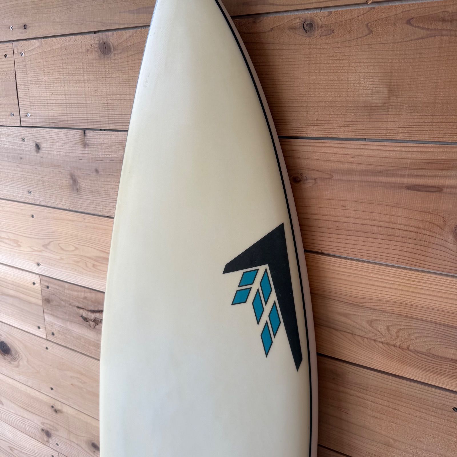 中古ファイヤーワイヤー FIREWIRE 5'10 V4 28.8L ダニエルトムソン