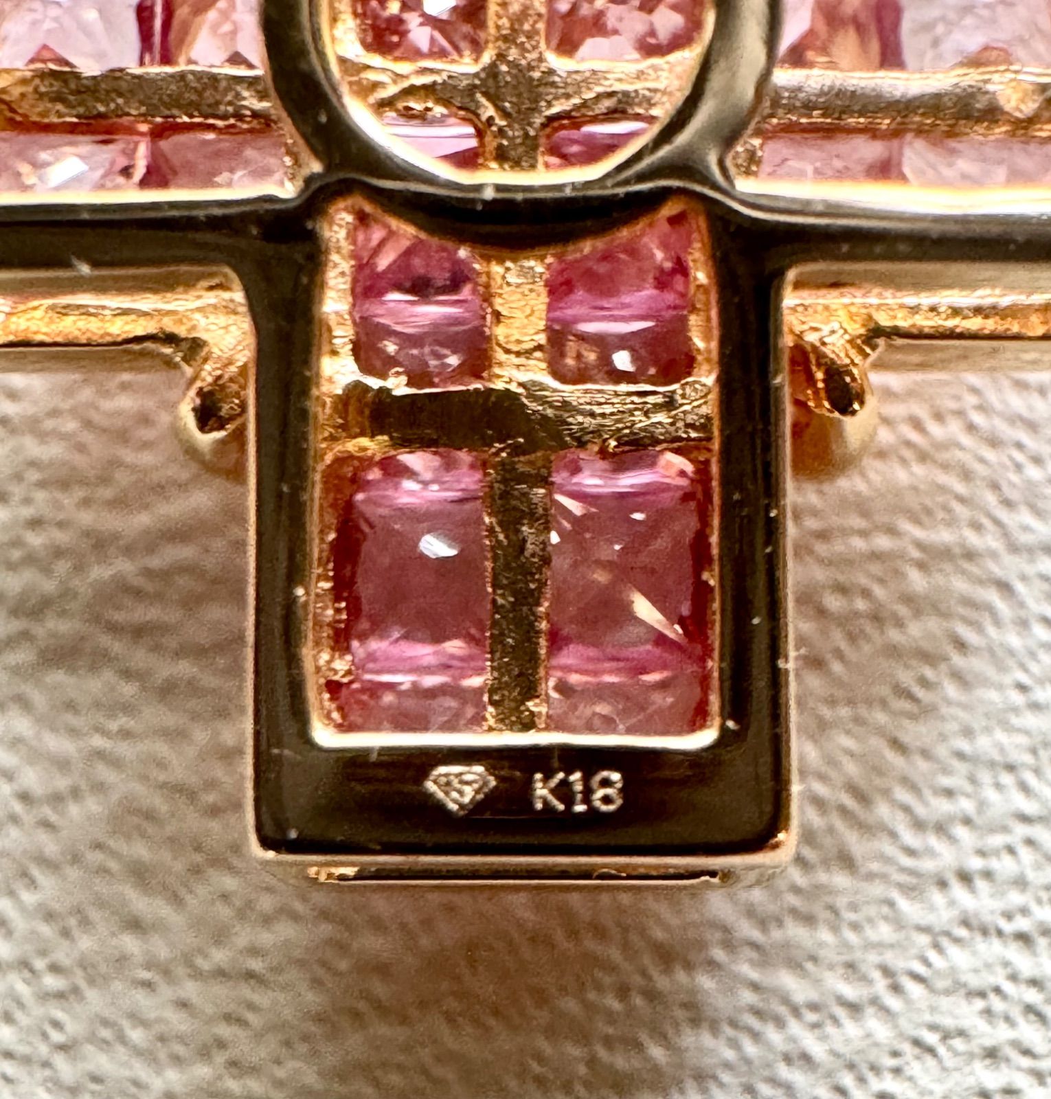 レエッセンシャル笠原真寿美 K18ダイヤモンドペンダントトップ