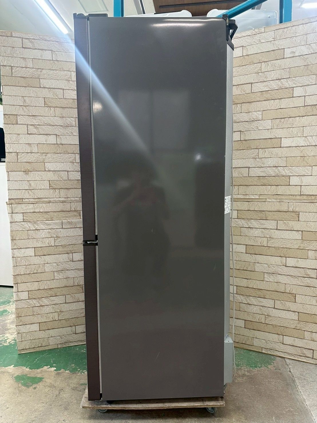 大阪送料無料★3か月保障付★冷蔵庫★2018年★SJ-PD27D-T★IR356 大阪送料無料☆3か月保障付き☆冷蔵庫☆シャープ☆2ドア