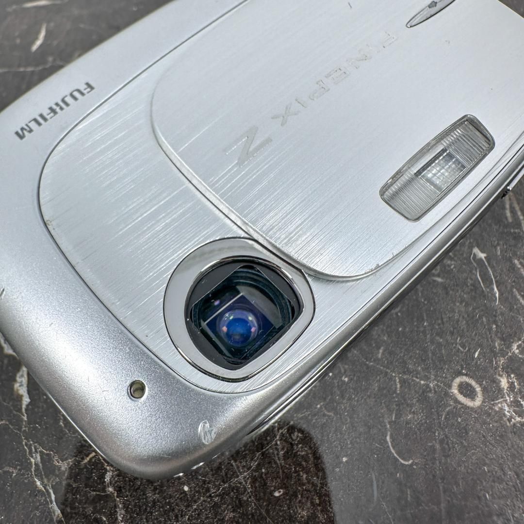 【新品・未使用】FUJIFILM フジフイルム FINEPIX Z37 シルバー 富士フイルム - FUJIFILM FINEPIX Z37 シルバーの通販 by はむ｜フジ