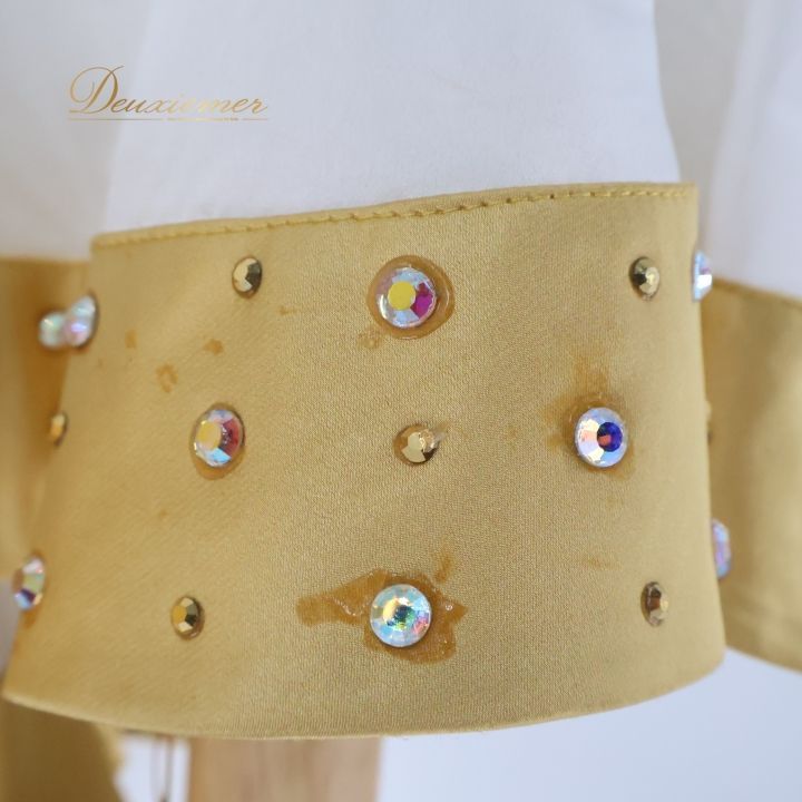 舞台 ゴールド系