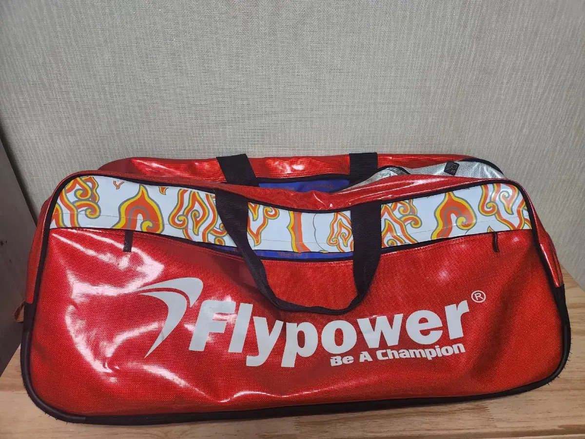 バドミントン トーナメントバッグ ヨネックスバドミントンバッグ