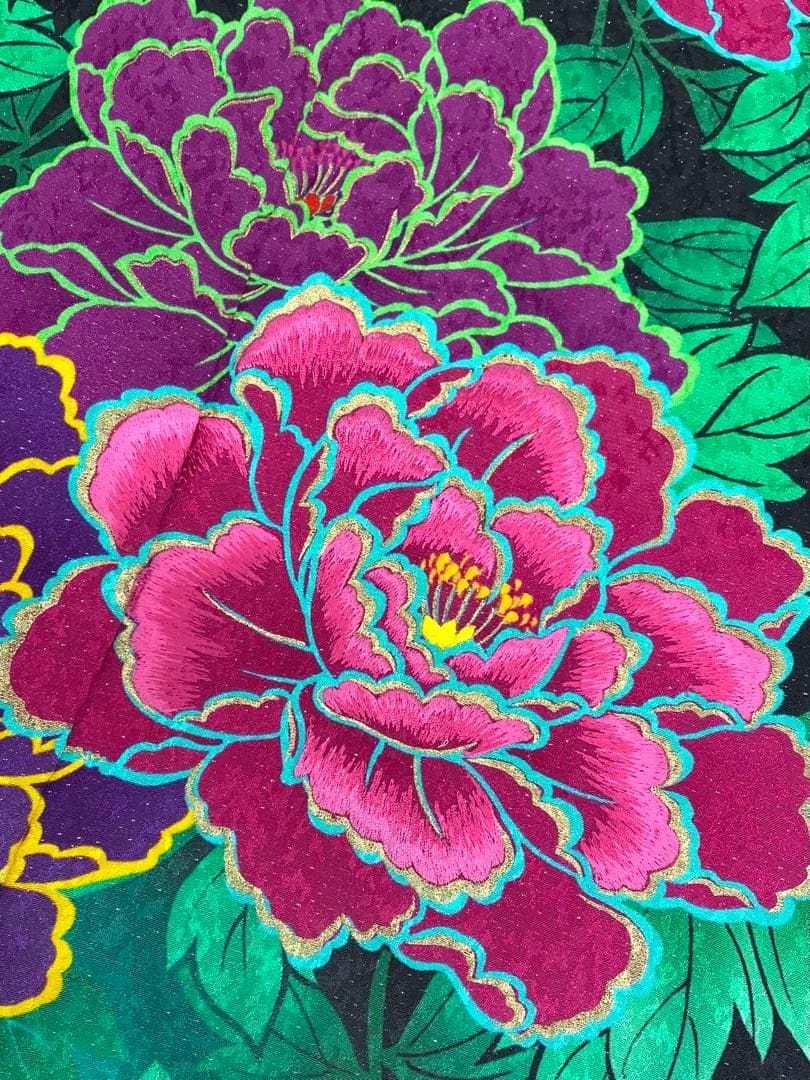 振袖 豪華 刺繍 銀通し 金彩 牡丹 身丈170cm 撥水加工済 MO2708 - メルカリ
