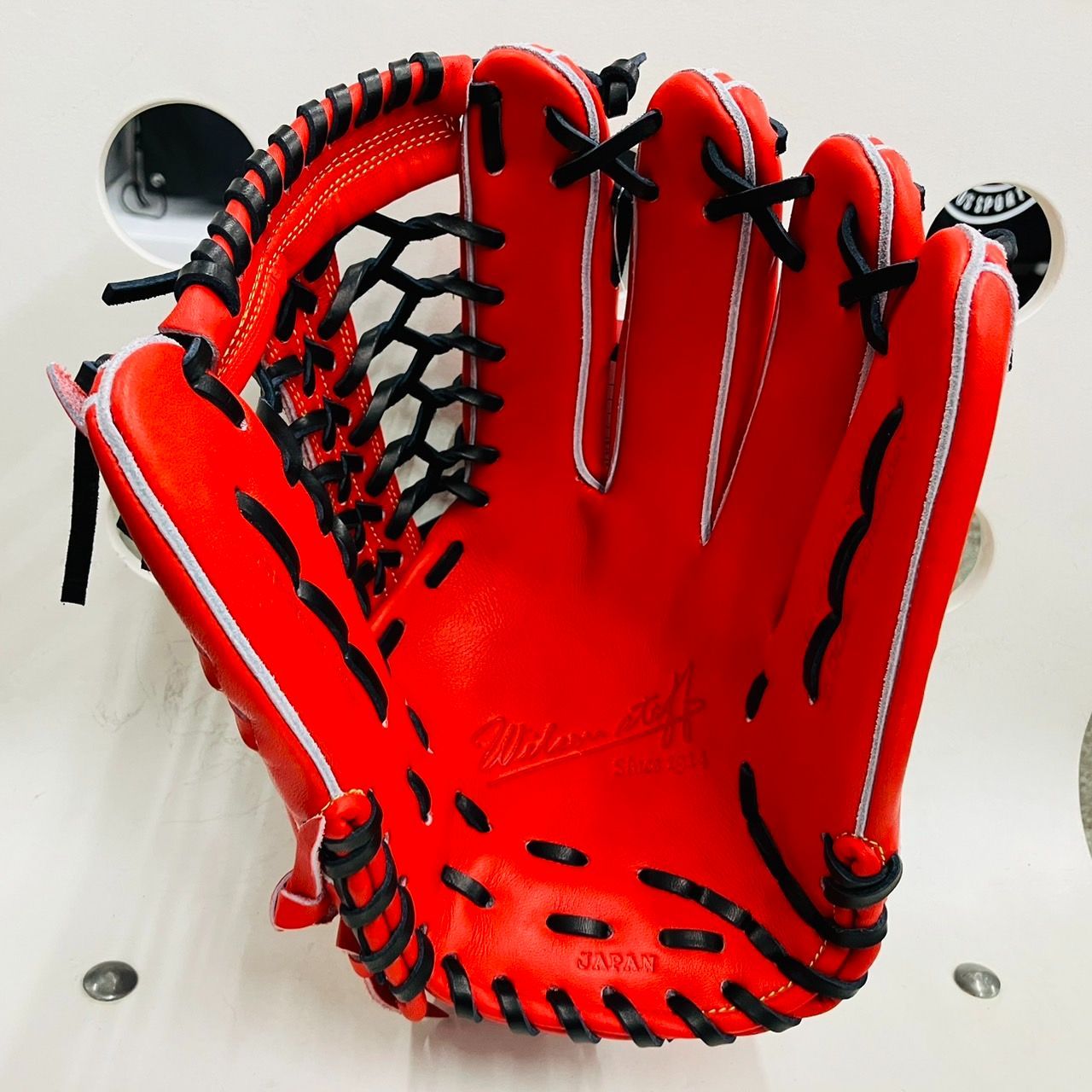 Wilson ウイルソン ウイルソンスタッフ WBW101075 硬式用 外野手用 小指二本入れ 高校野球対応 日本製 吉田正尚選手愛用型採用！ -  メルカリ